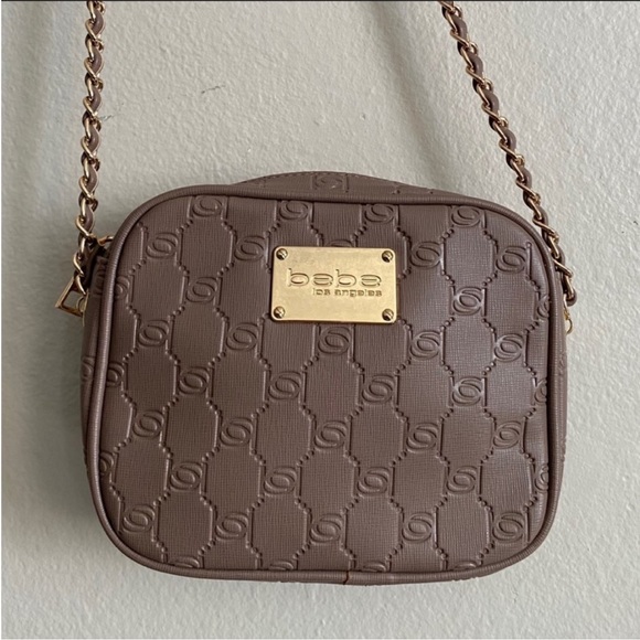 Bebe Light Brown /Tan Signature Print Chain Crossbody Bag✨ - Picture 4 of 9